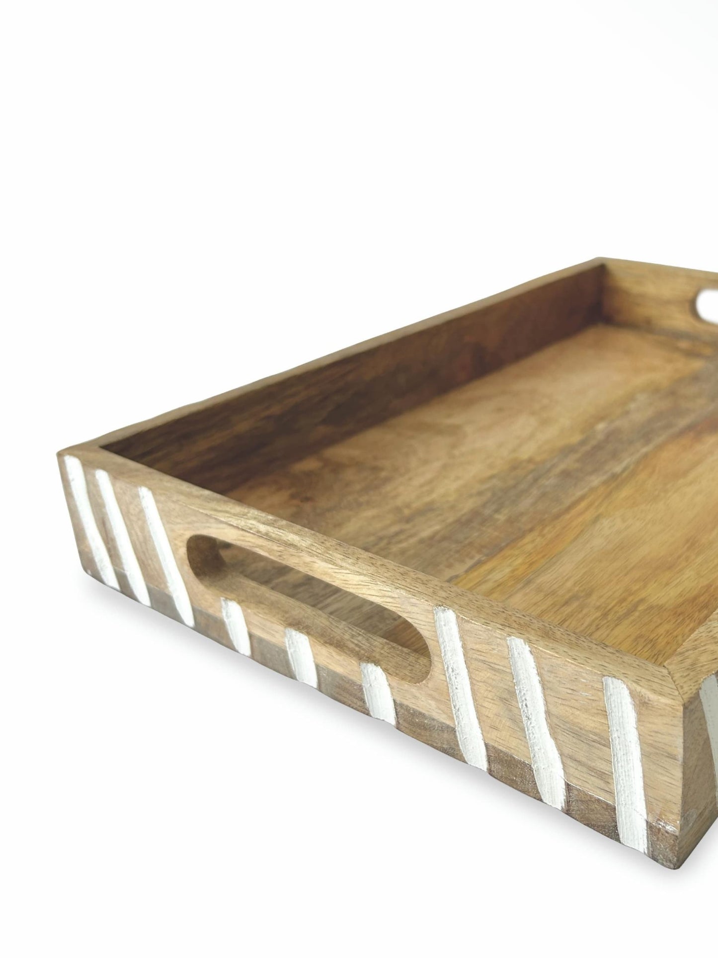 Close up of 38cm large mango wood serving tray with white wash patterns | Mellowdays Furniture