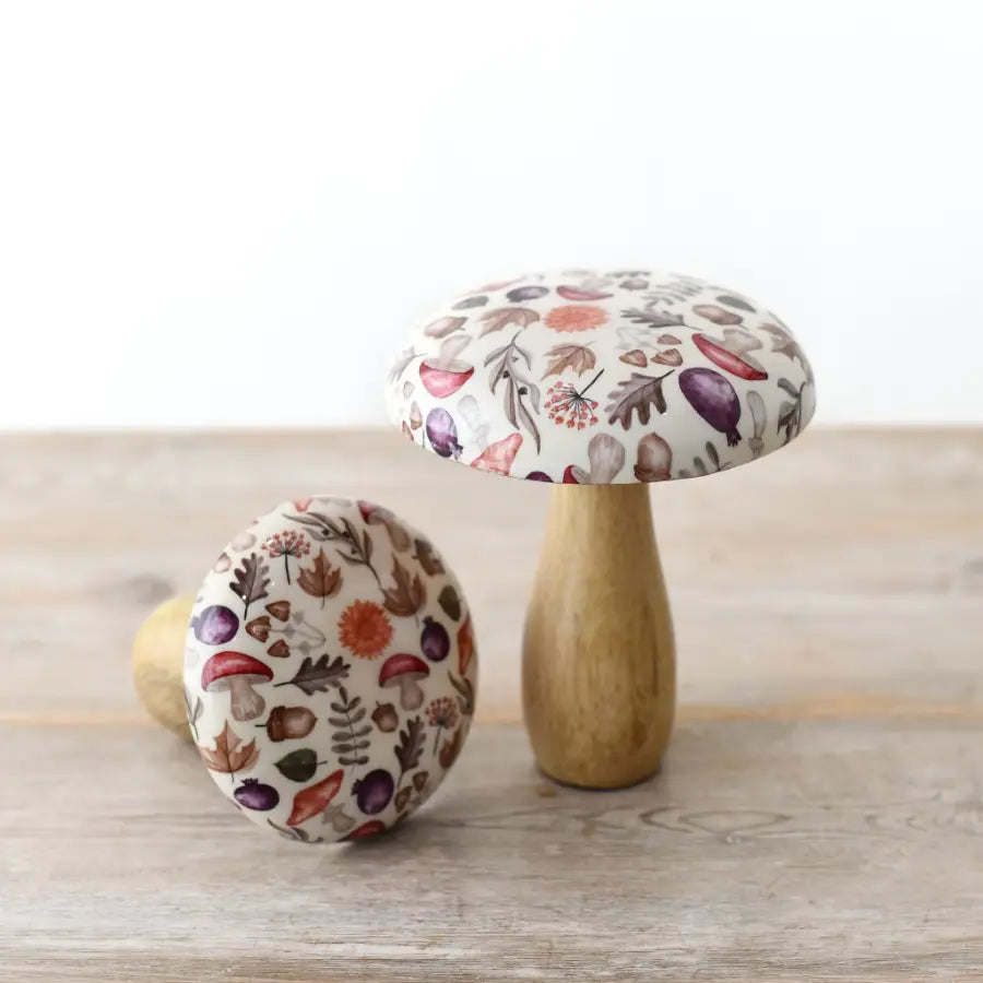 15cm Seasonal decorative mango wood mushroom with a patterned enamel inlay cap on a mango wood | Mellowdays Furniture