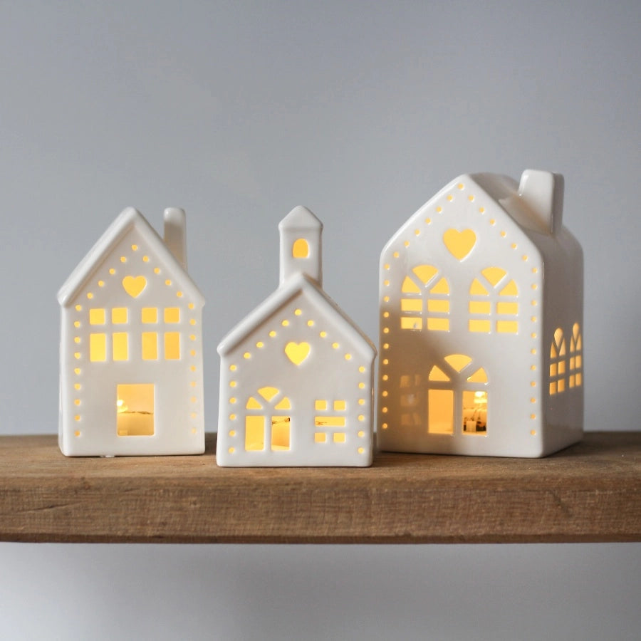 Ceramic LED Light-Up Church and house Ornaments, 11cm | Mellowdays Furniture