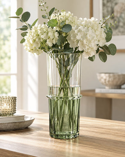 Elegant Two-tone green and clear glass vase with hydrangea | Mellowdays Furniture