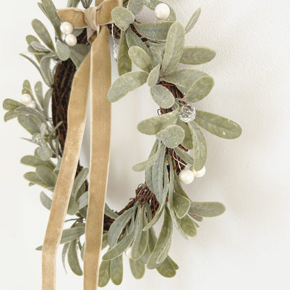 Felt Mistletoe Wreath with Gold Bow, 28cm | Mellowdays Furniture