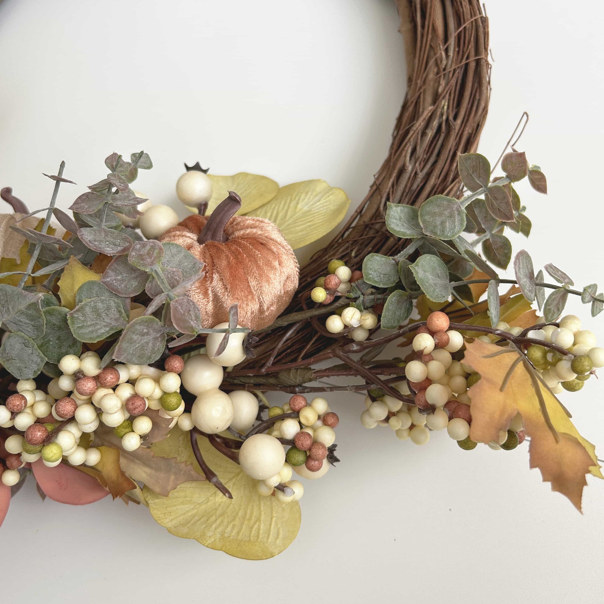 Autumn Half Wreath with Velvet Pumpkins & Foliage, 40cm | Mellowdays Furniture